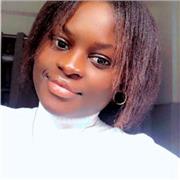 Professeur particulier qui donne des cours aux élèves souhaitant